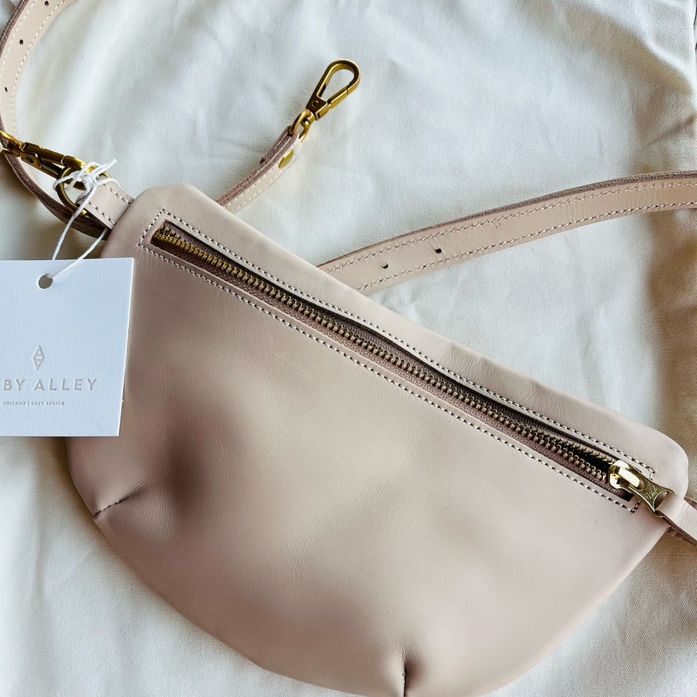 Abby Alley Gardenia Sling Bag